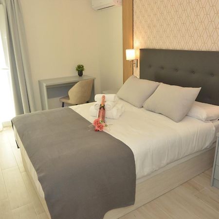 Alojamiento Beethoven Luxury Малага Экстерьер фото