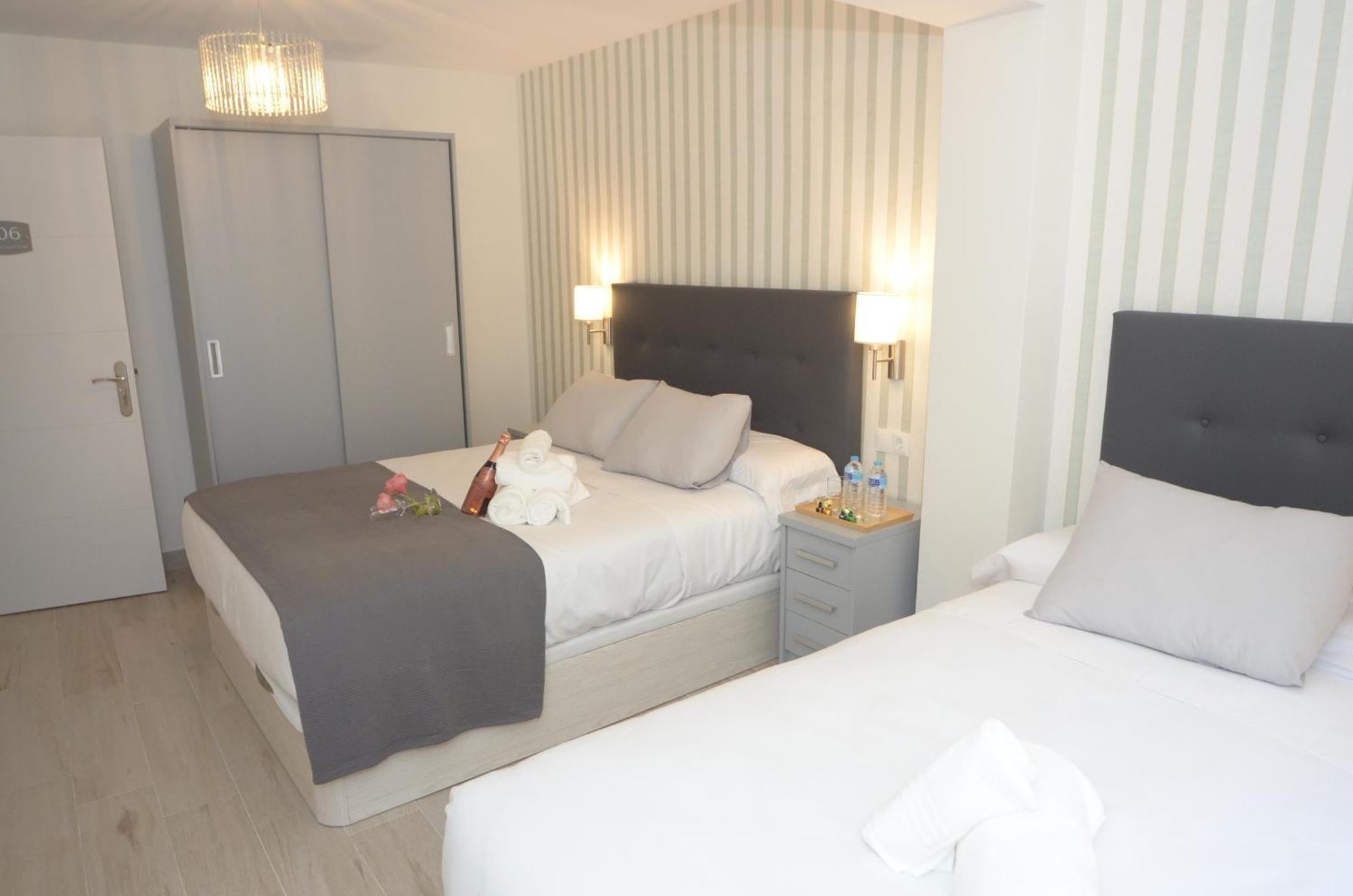 Alojamiento Beethoven Luxury Малага Экстерьер фото
